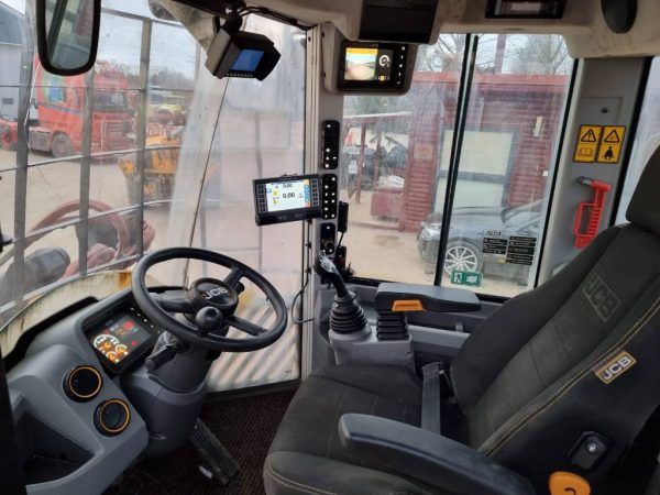 JCB 427 - Image 15