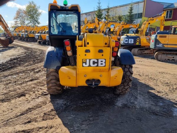 JCB 540-140 Hi-Viz TURBO POWERSHIFT - Image 6