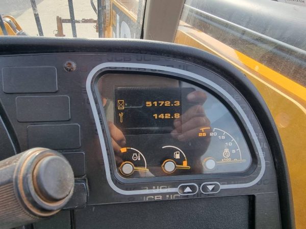 JCB 540-140 Hi Viz - Image 12