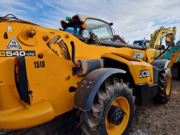 JCB 540-170 Turbo Powershift - Image 9