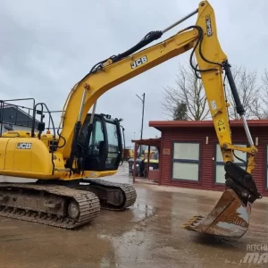 JCB JS 130 LC