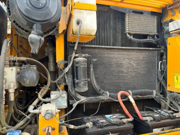 JCB JS 160 LC - Image 31
