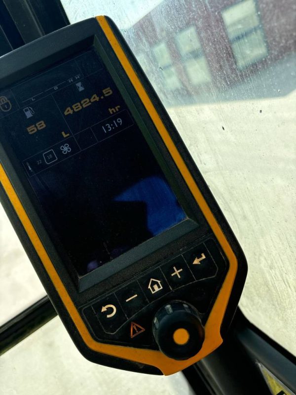 JCB JS 160 LC - Image 16