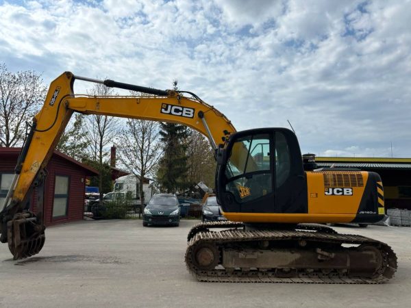 JCB JS 160 LC - Image 12