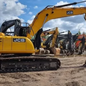 JCB JS 220 LC