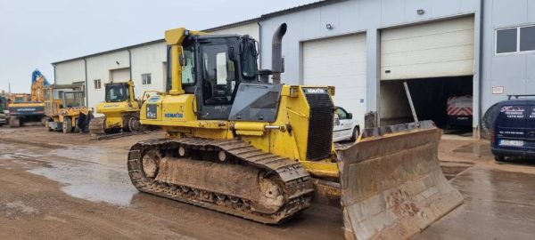 Komatsu D 61 EX-15 - Image 4