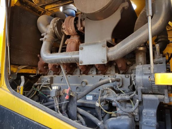 Komatsu WA 470-5H - Image 15