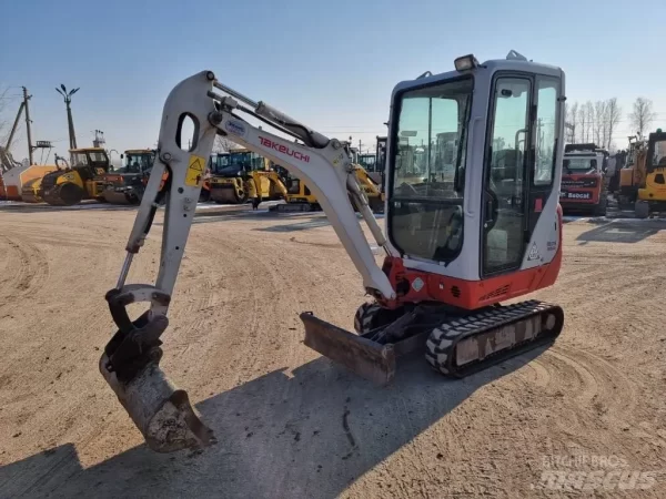 Takeuchi TB 216 - Image 3