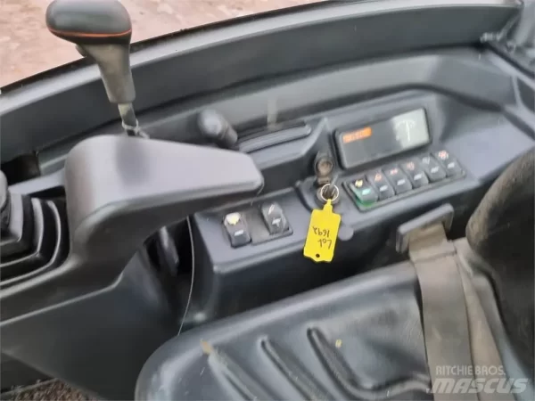 Volvo EC18D - Image 11