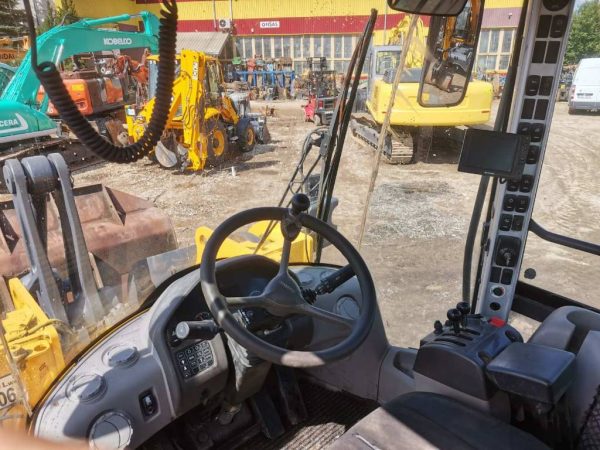 Volvo L 110 F - Image 12