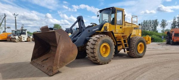 Volvo L 150 C - Image 9