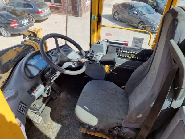 Volvo L 180 E - Image 12