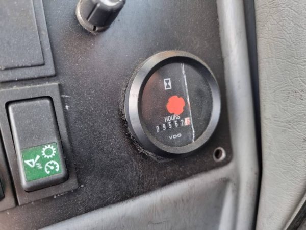 Volvo L 180 E - Image 14