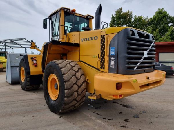 Volvo L 180 F - Image 2