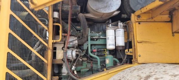 Volvo L 220 E - Image 11