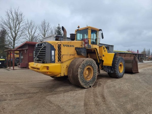 Volvo L 220 E - Image 7