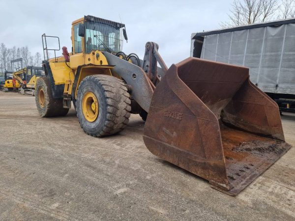 Volvo L 220 E - Image 4