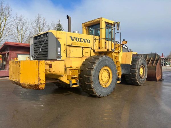 Volvo L 330 E - Image 4