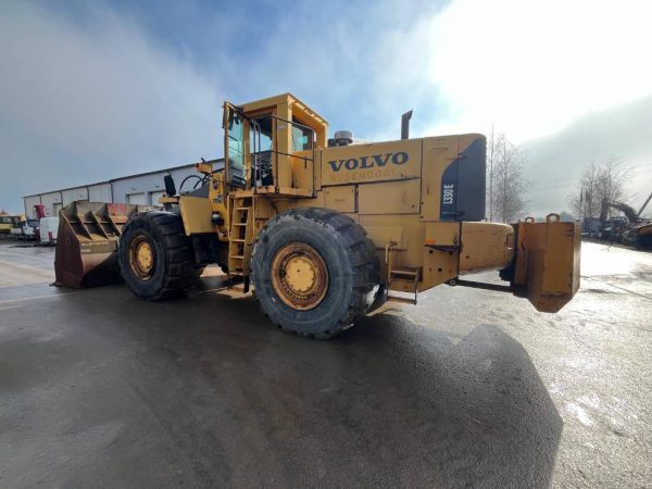 Volvo L 330 E - Image 12