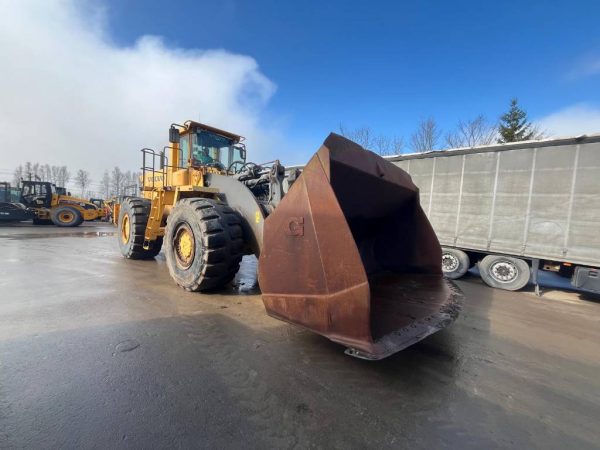 Volvo L 330 E - Image 9