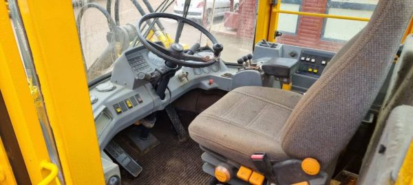 Volvo L 90 B - Image 13